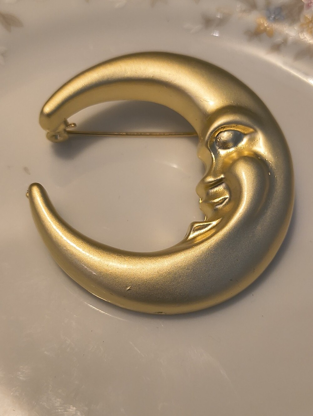 Crescent Moon Brooch Pin New Matte Gold Celestial Planet Astrology Ocean Tides